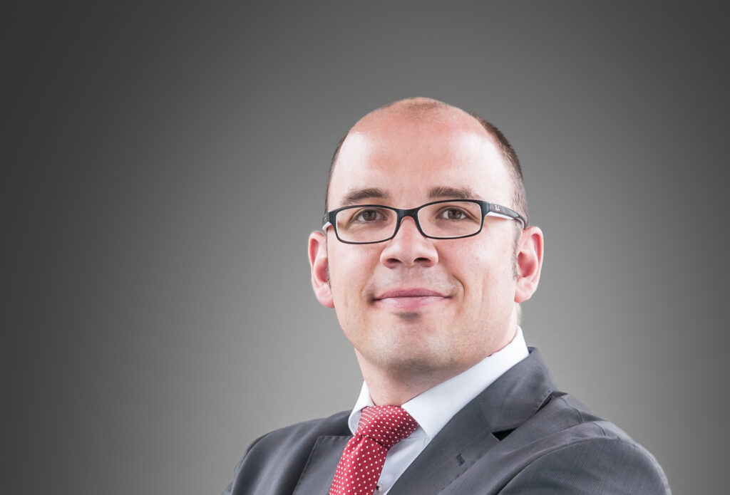Porträt von Jörg Karstedt.